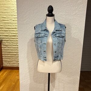 NWOT Light Blue Denim Vest